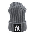 New York Yankees Patch Ribbed Beanie – Grey, Black & White