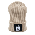 New York Yankees Patch Ribbed Beanie – Beige, Black & White